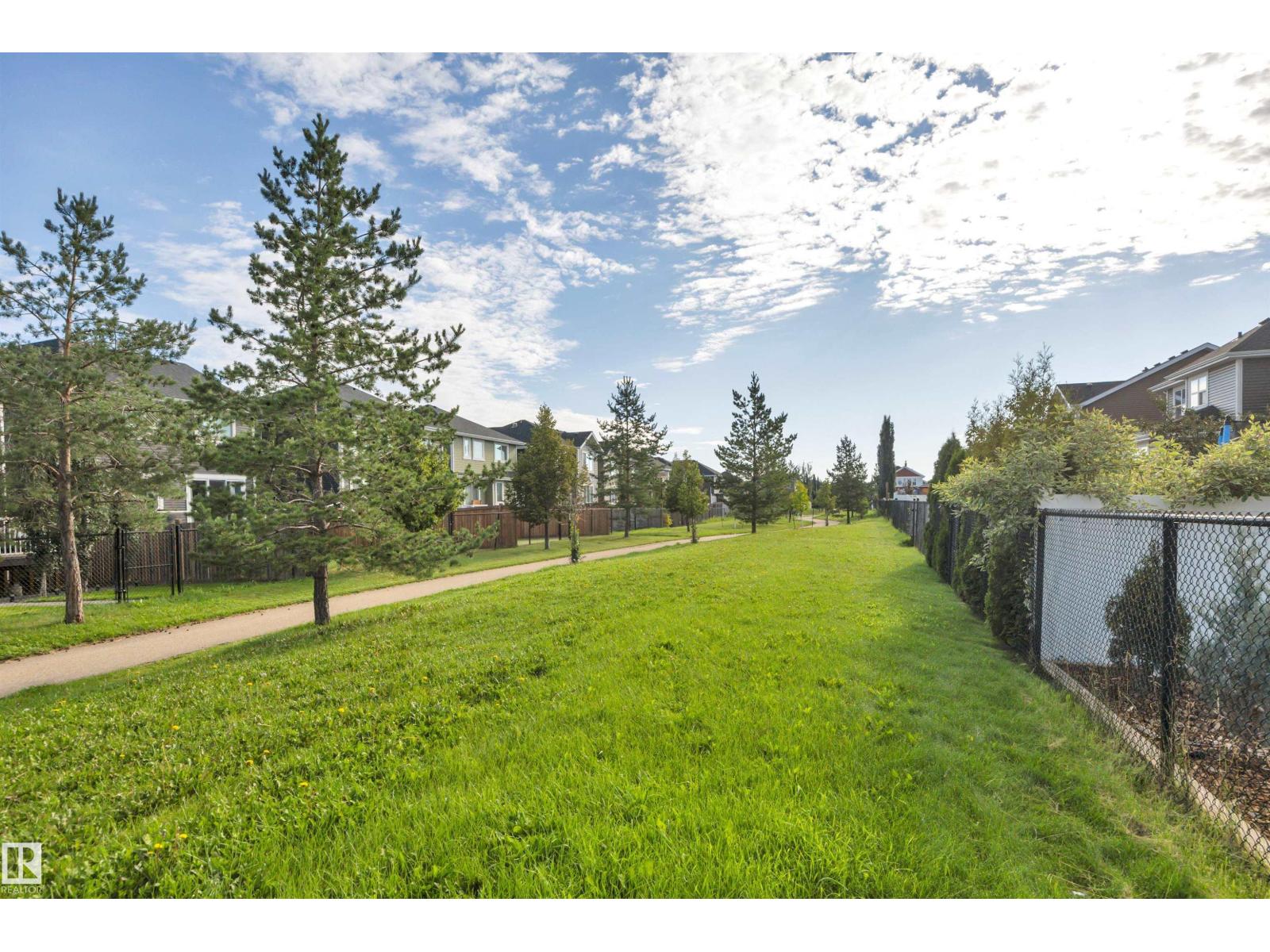 Photo 58 of 220 Simpkins Bn, Leduc AB