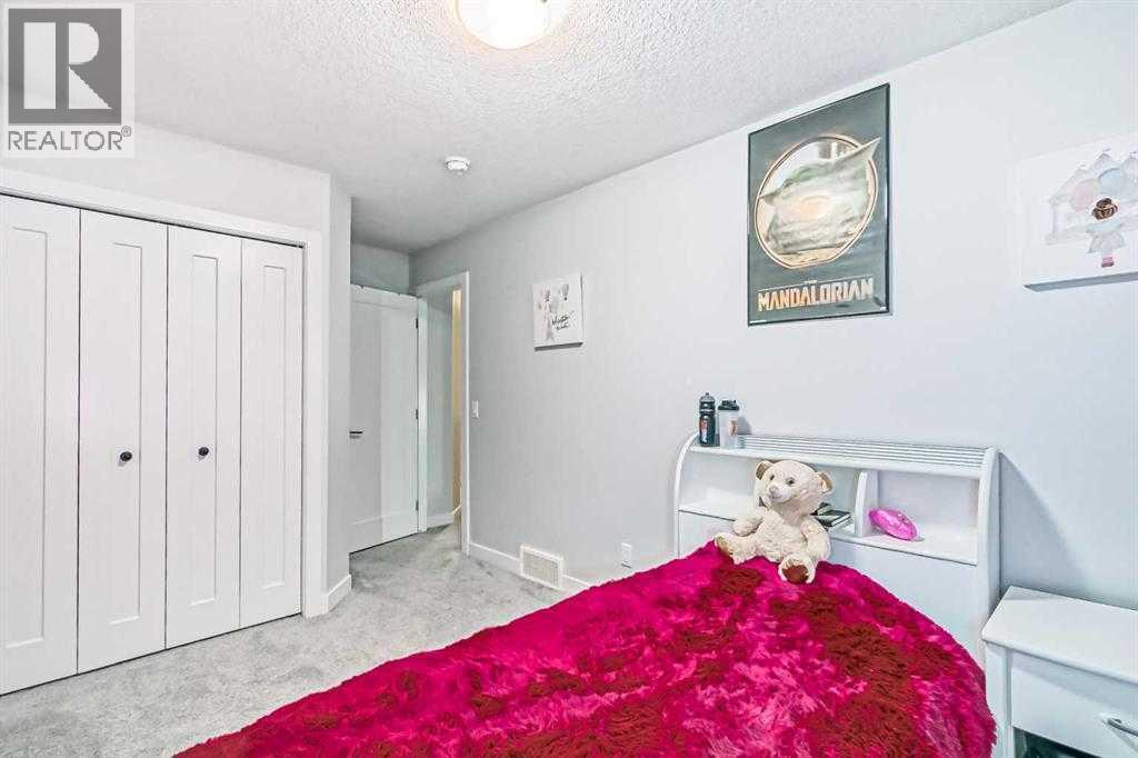Photo 19 of 134 Sage Bluff Circle Nw, Calgary AB