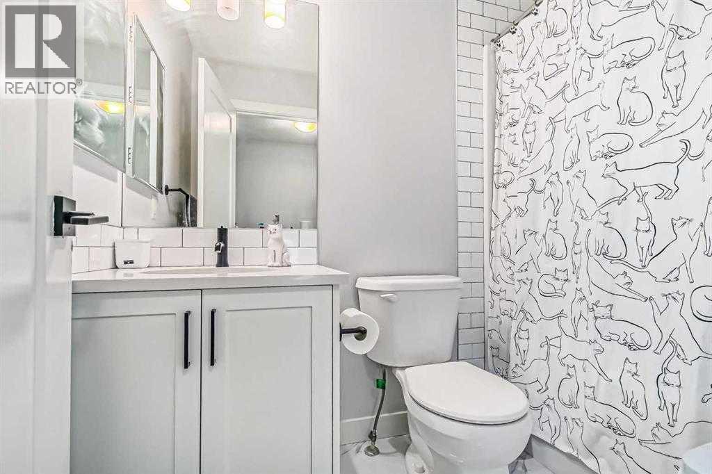 Photo 21 of 134 Sage Bluff Circle Nw, Calgary AB