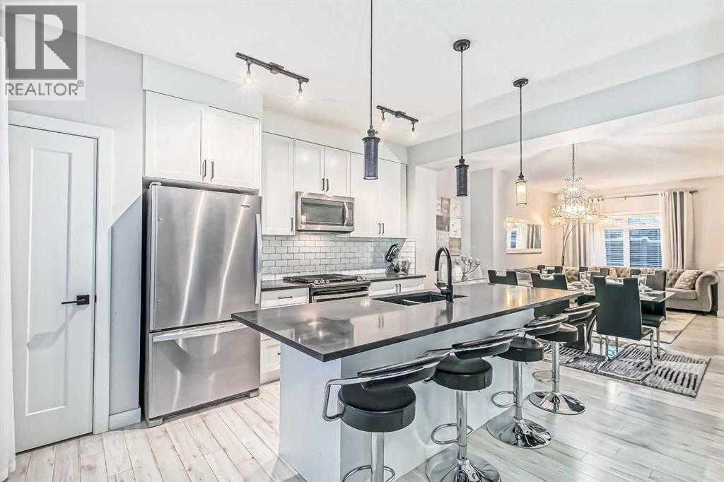 Photo 8 of 134 Sage Bluff Circle Nw, Calgary AB