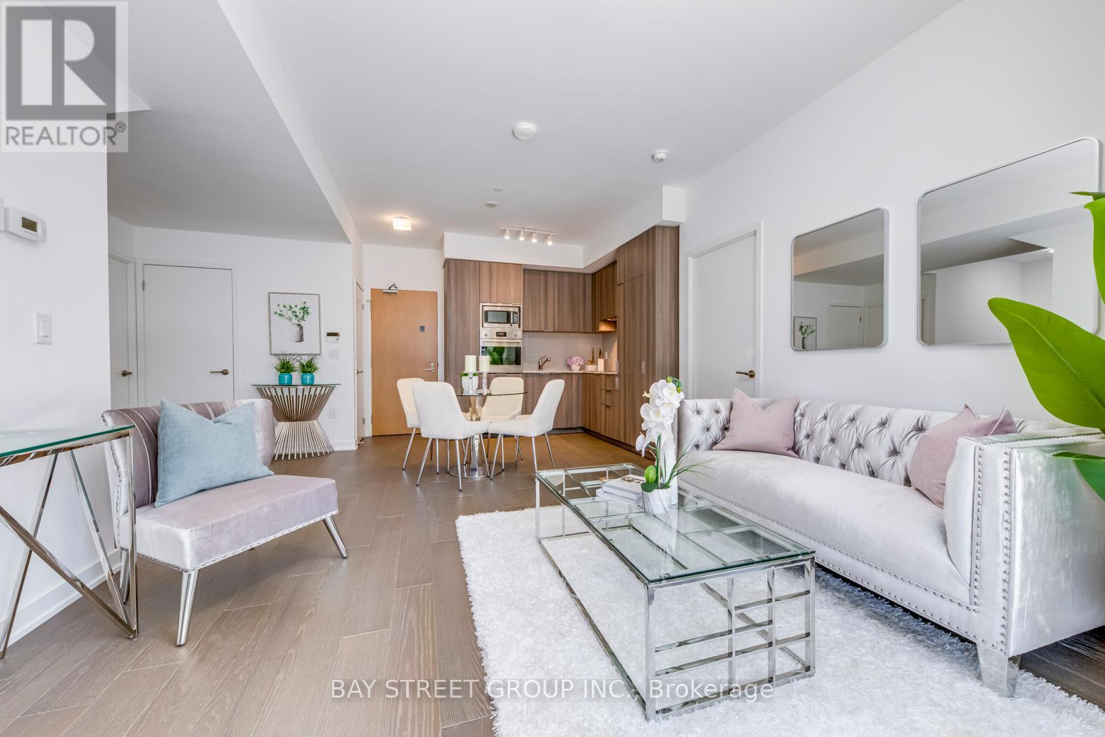 Photo 19 of 405 11 Wellesley Street W, Toronto ON