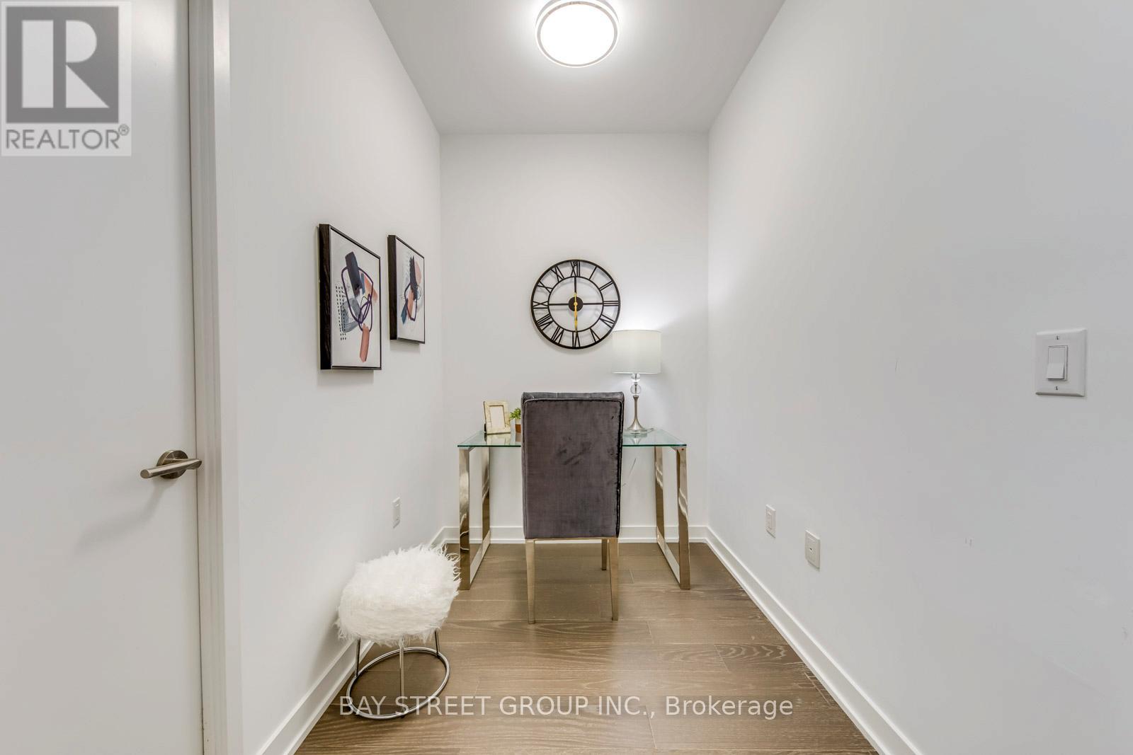 Photo 20 of 405 11 Wellesley Street W, Toronto ON