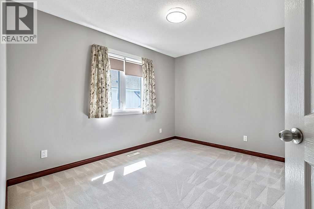 Single Family House for Sale in  Sienna Hills Terrace SW Signal Hill Calgary 
