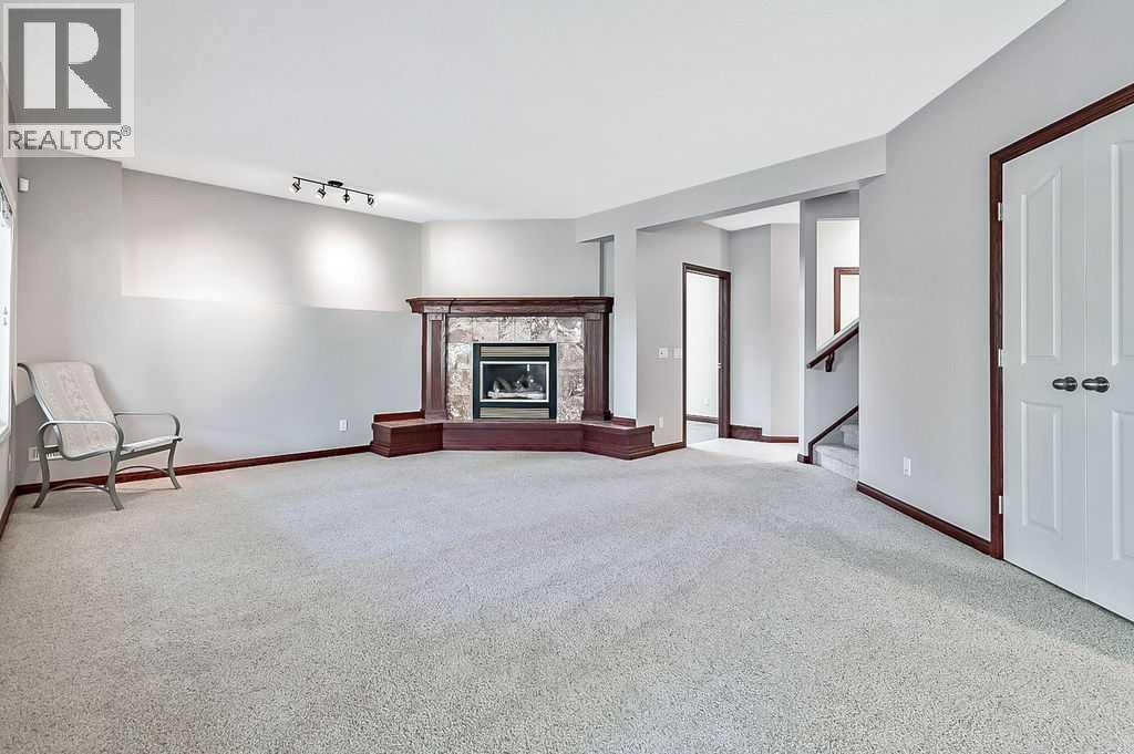 Single Family House for Sale in  Sienna Hills Terrace SW Signal Hill Calgary 