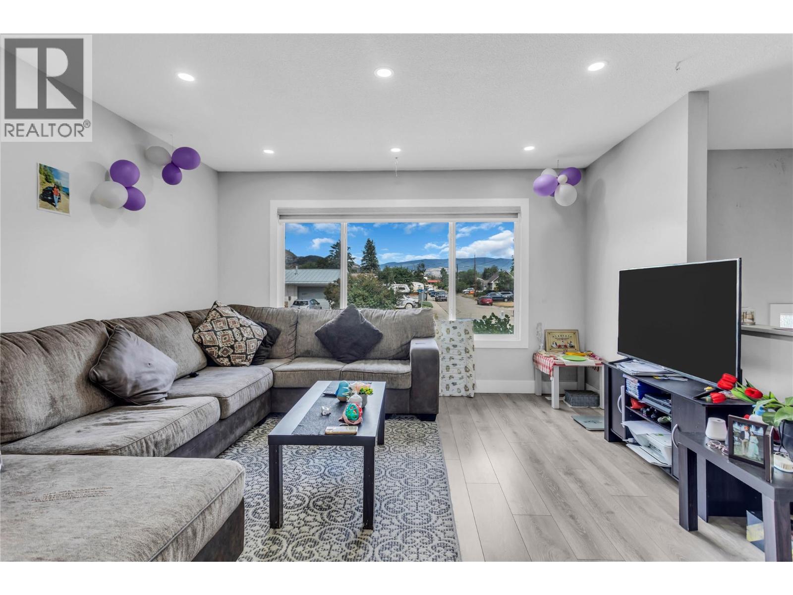 Photo 18 of 4210 17 Avenue, Vernon BC