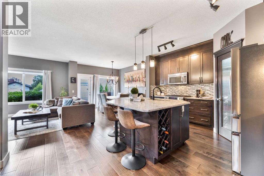 Photo 5 of 112 Kingsbridge Way, Airdrie AB