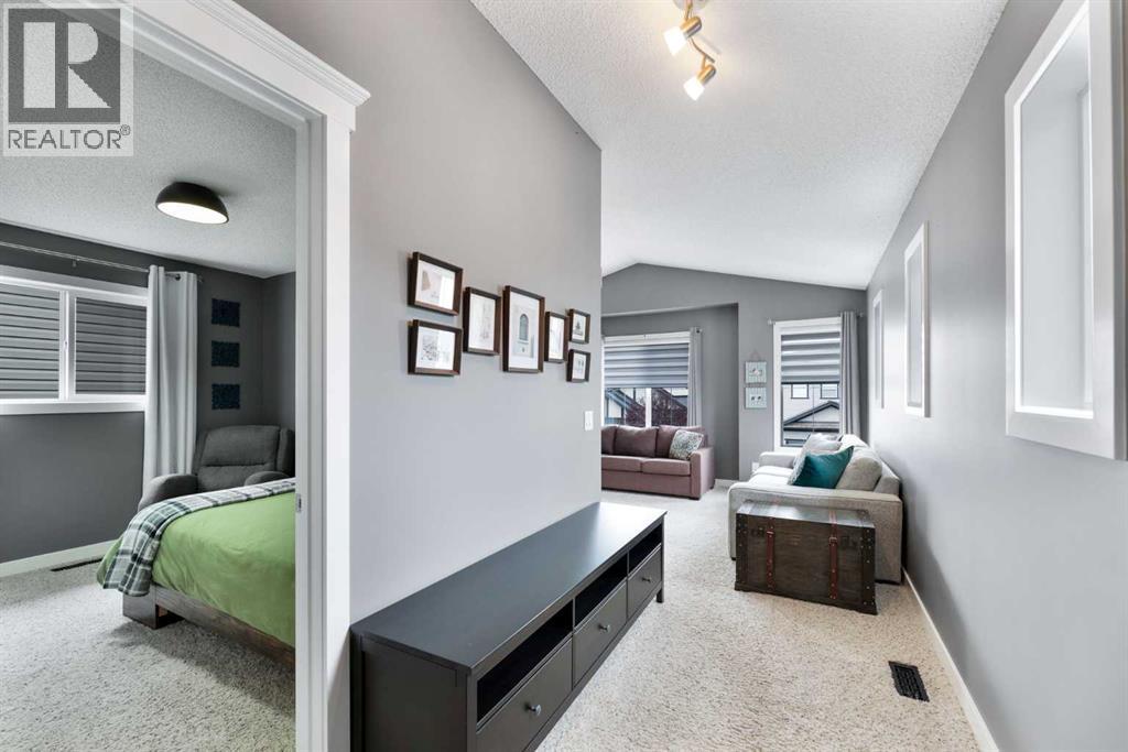 Photo 29 of 112 Kingsbridge Way, Airdrie AB