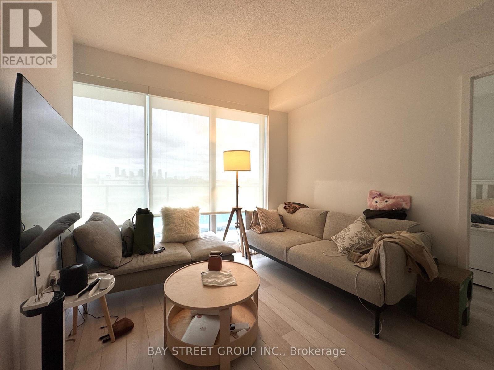 Photo 7 of 311 117 Mcmahon Drive, Toronto ON