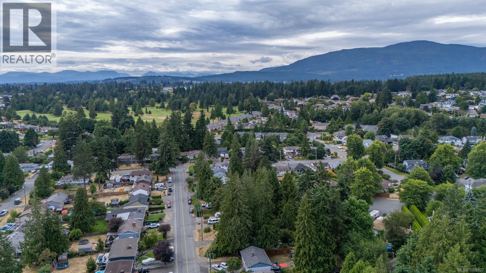 Photo 27 of 3002 Charles St, Nanaimo BC