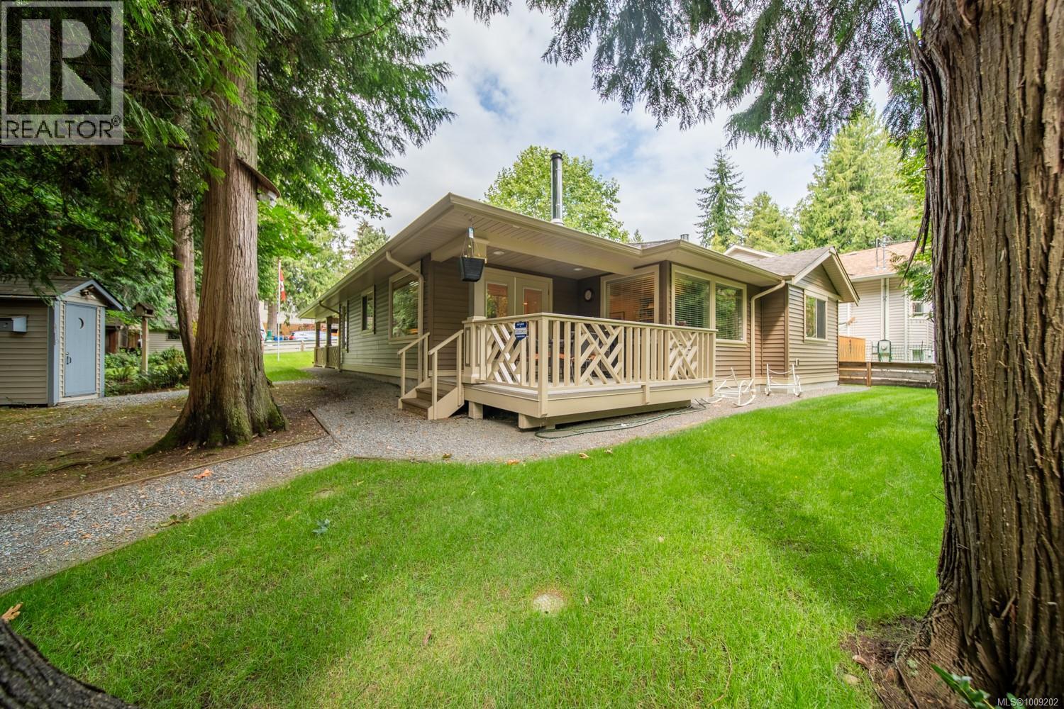 Photo 24 of 3002 Charles St, Nanaimo BC