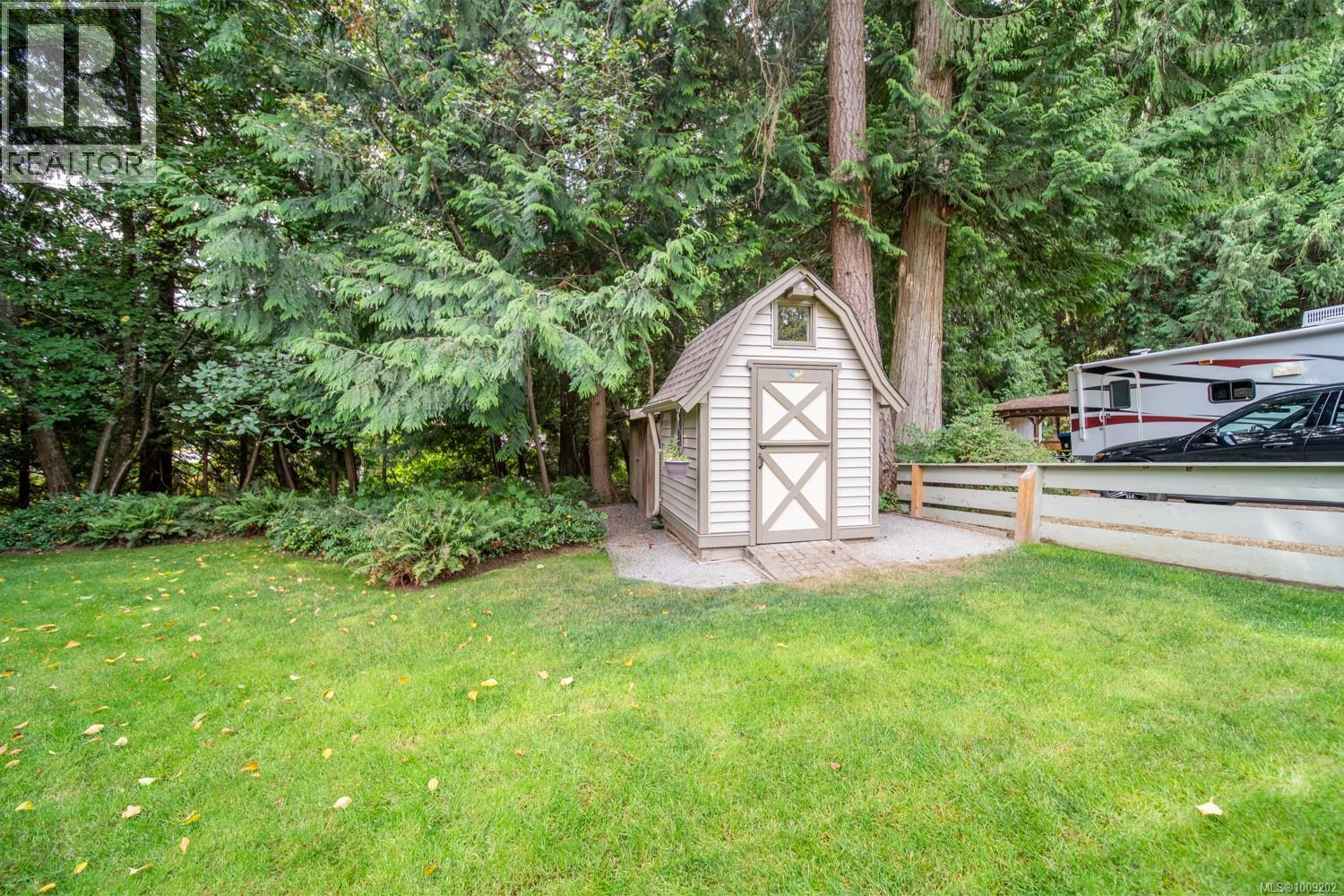 Photo 26 of 3002 Charles St, Nanaimo BC