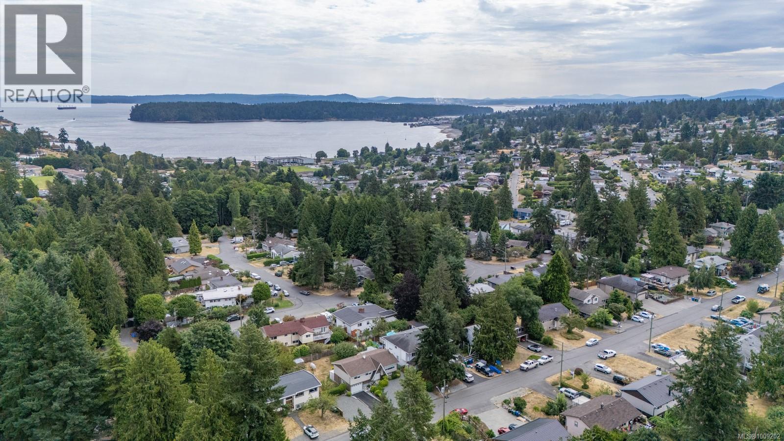 Photo 28 of 3002 Charles St, Nanaimo BC