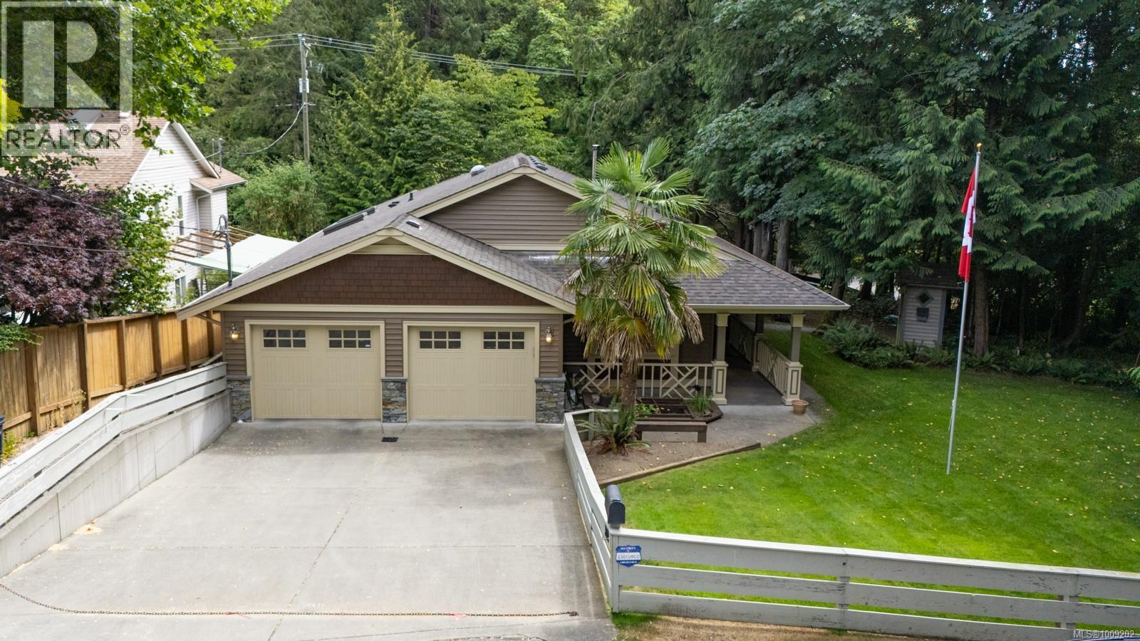 Photo 32 of 3002 Charles St, Nanaimo BC