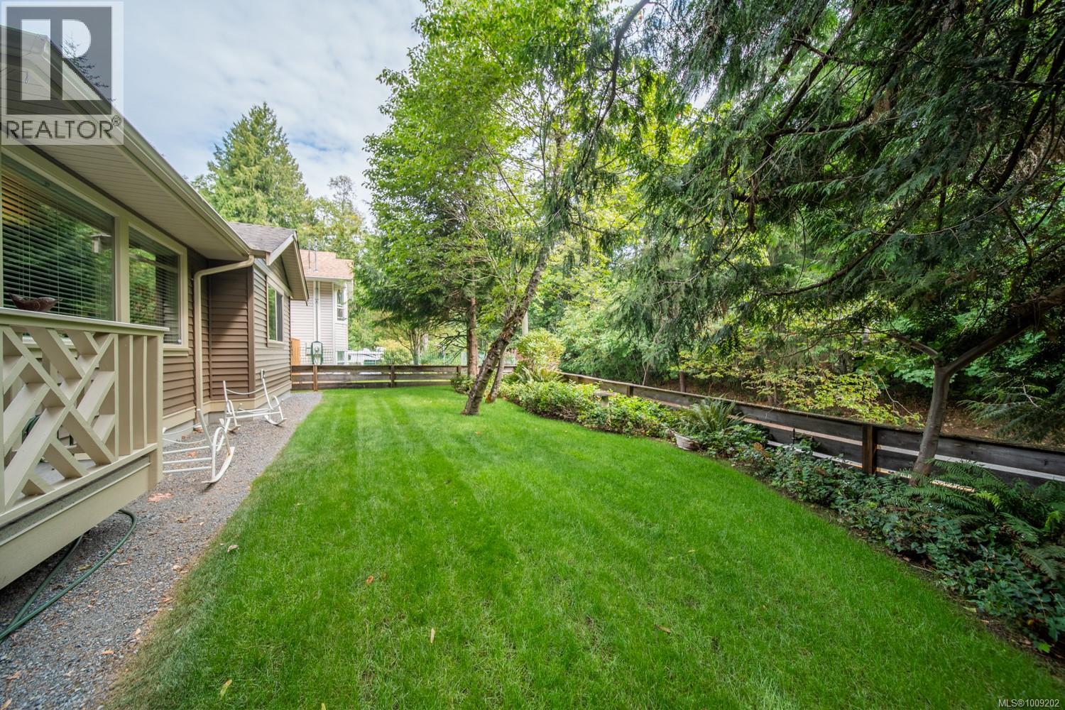 Photo 20 of 3002 Charles St, Nanaimo BC