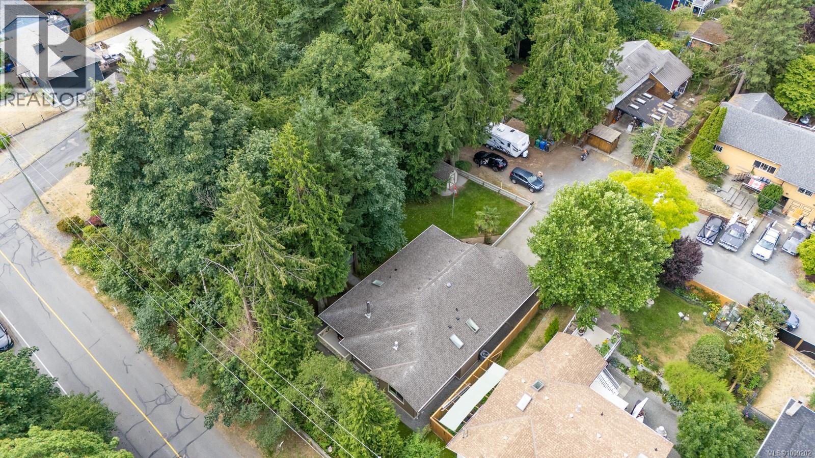 Photo 29 of 3002 Charles St, Nanaimo BC