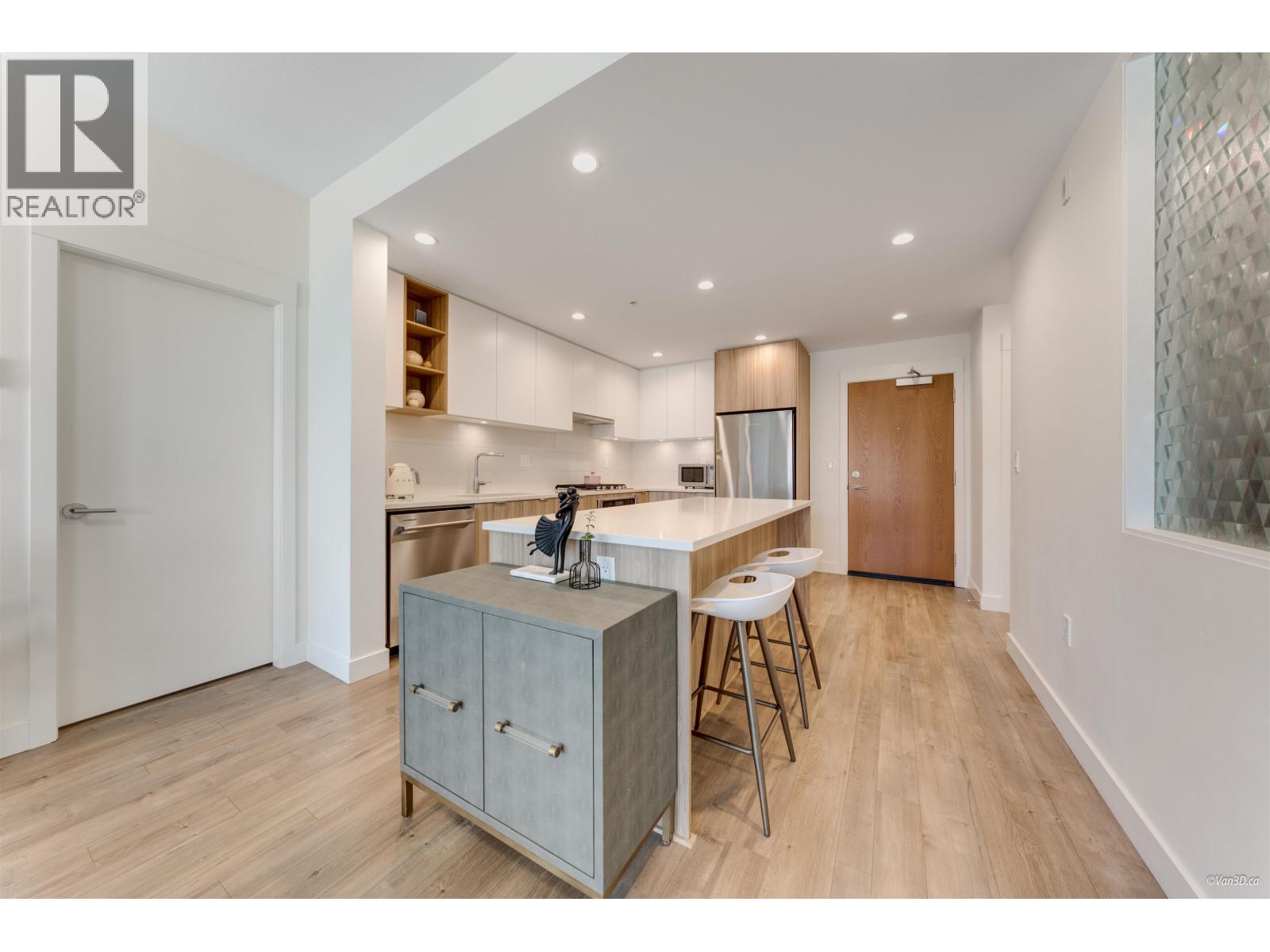 Photo 7 of 319 750 Dogwood Street, Coquitlam BC