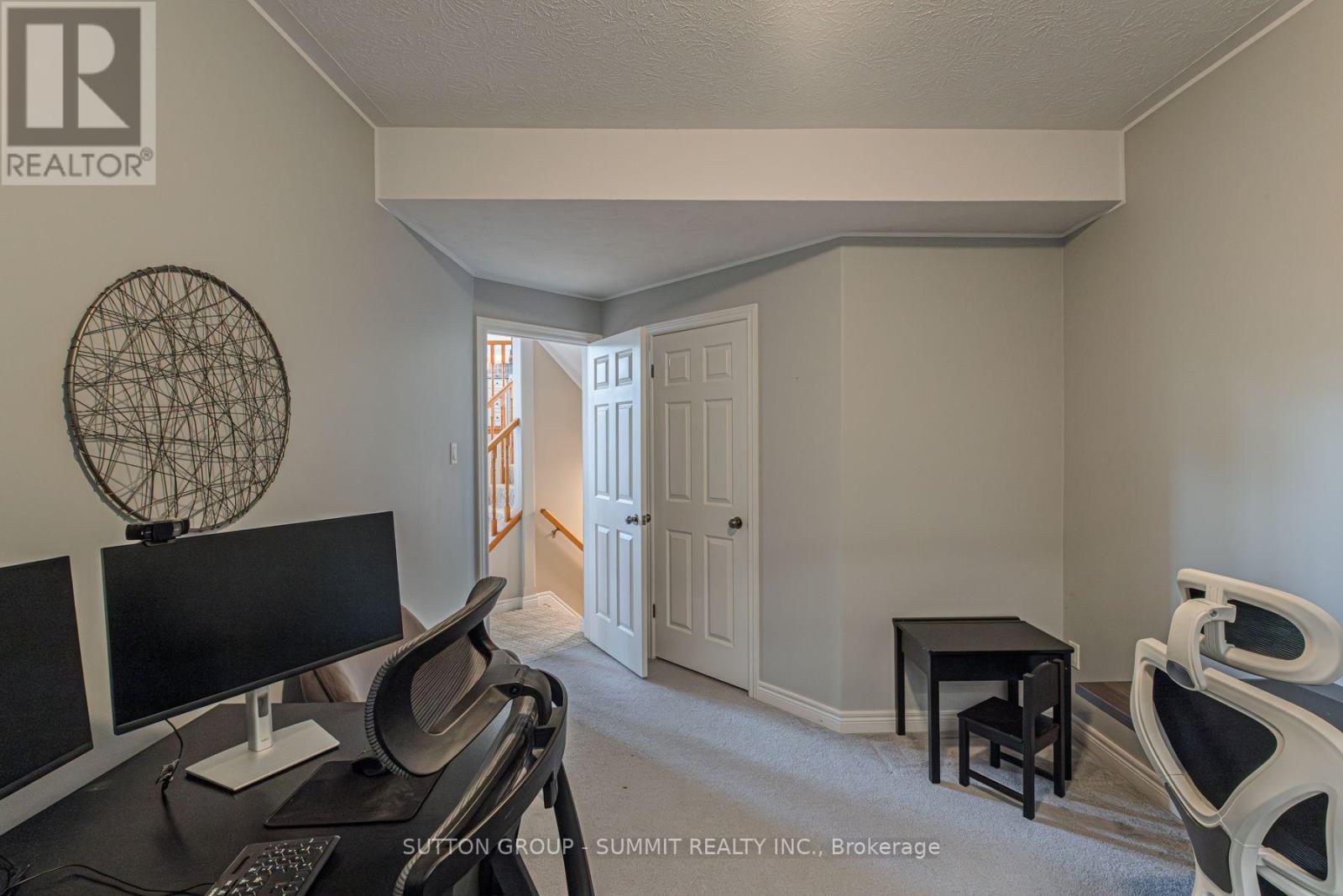 Photo 23 of 5 Macdonald Crescent, Brantford ON