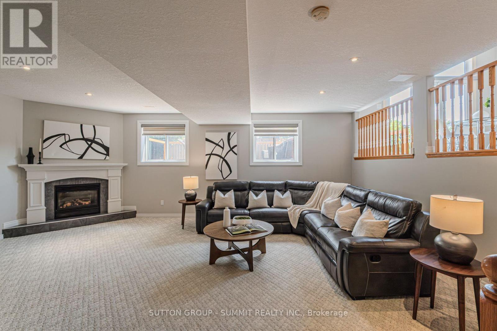 Photo 19 of 5 Macdonald Crescent, Brantford ON