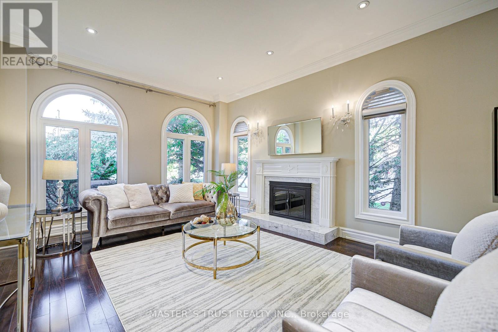 Photo 23 of 2 Lytton Boulevard, Richmond Hill ON