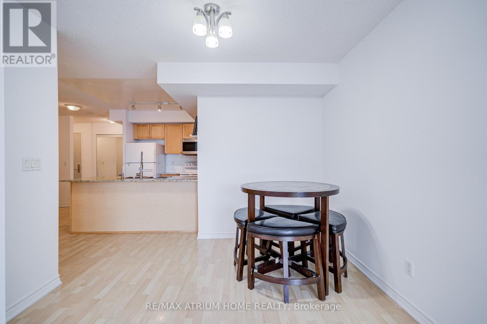 Photo 10 of 1709 761 Bay Street, Toronto ON