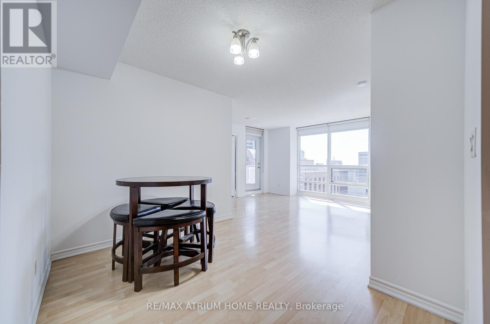 Photo 9 of 1709 761 Bay Street, Toronto ON