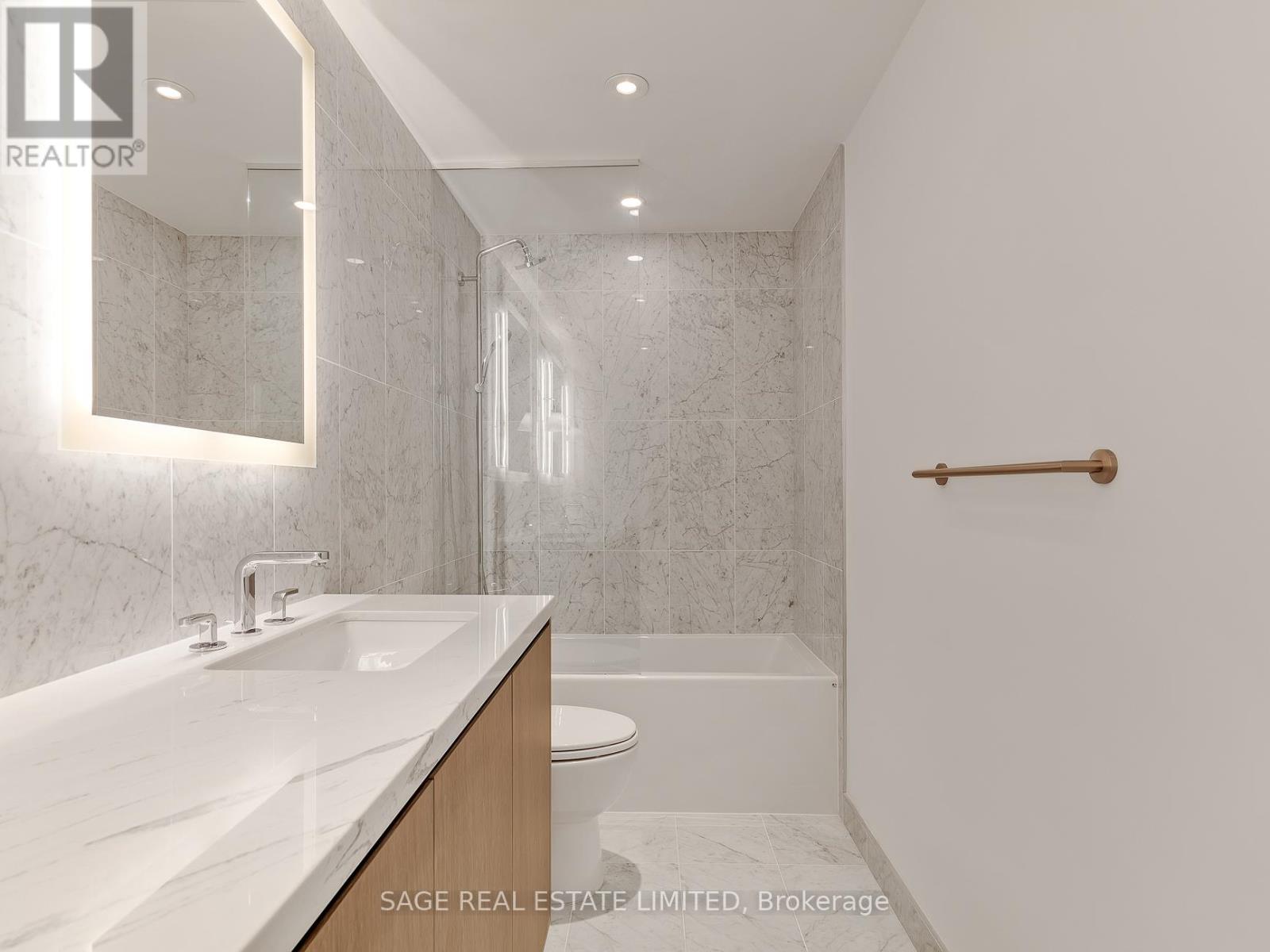 Photo 13 of 205 118 Merchants Wharf, Toronto ON
