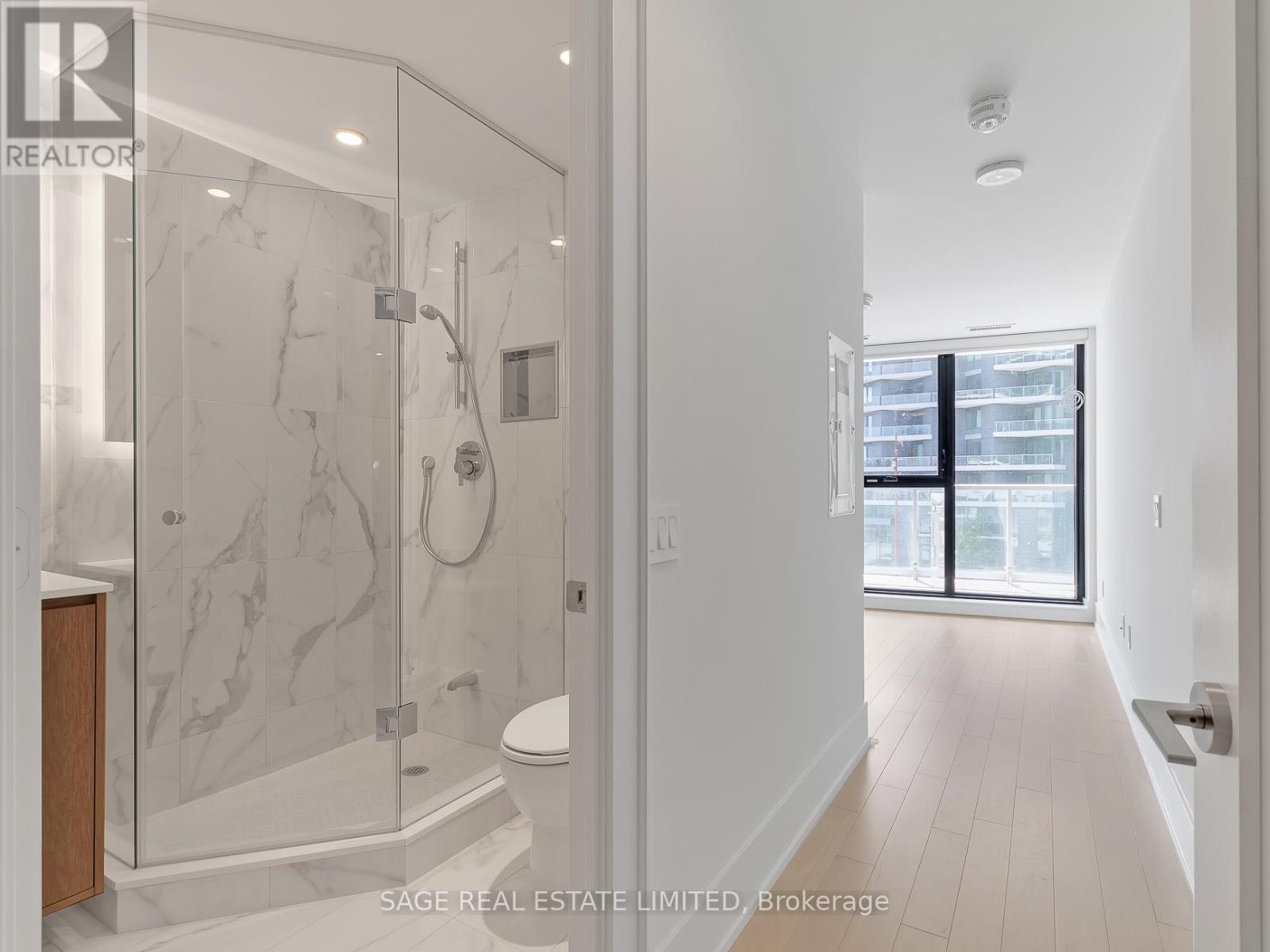 Photo 16 of 205 118 Merchants Wharf, Toronto ON