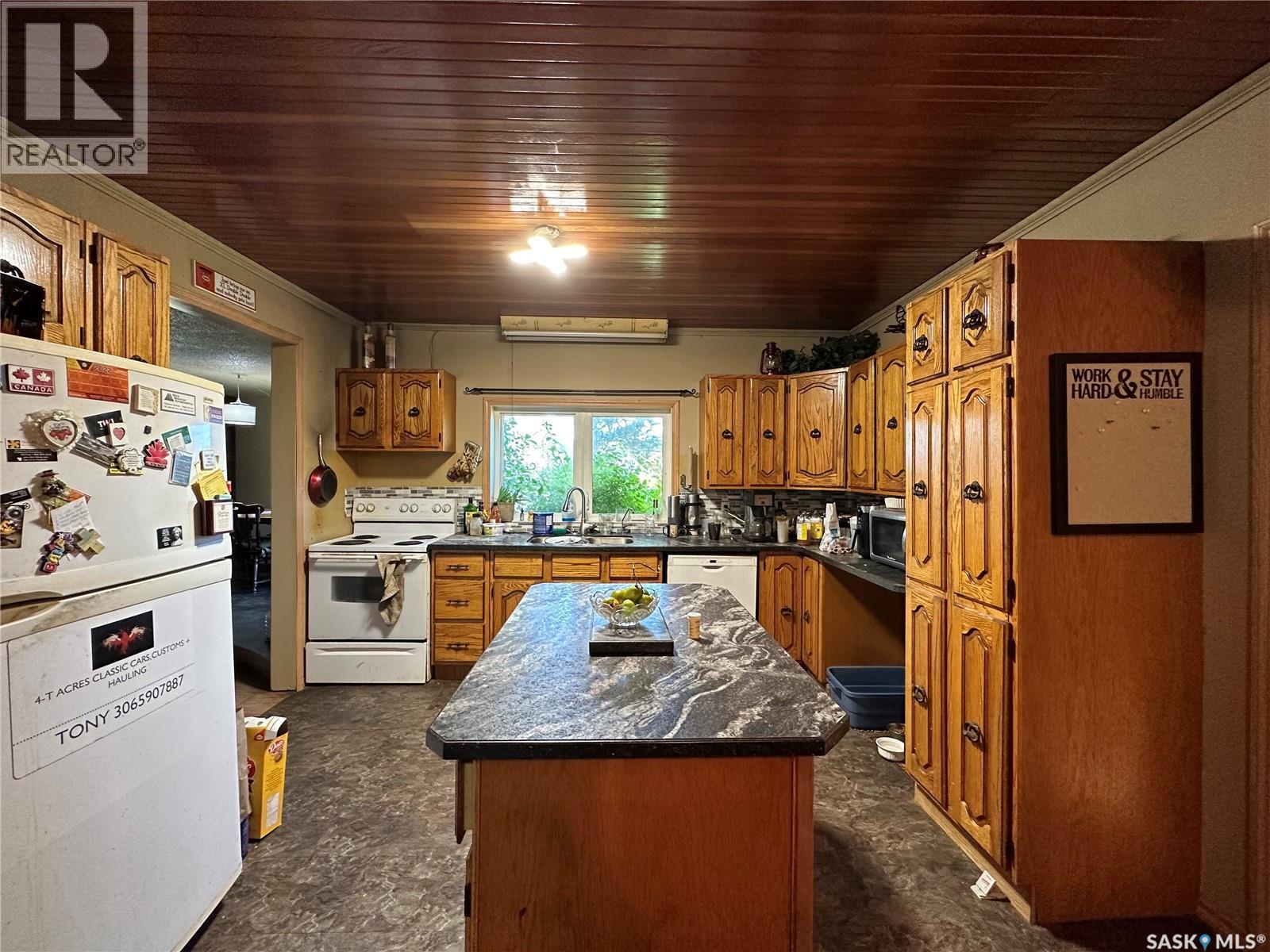 Todoschuk Acreage - 10