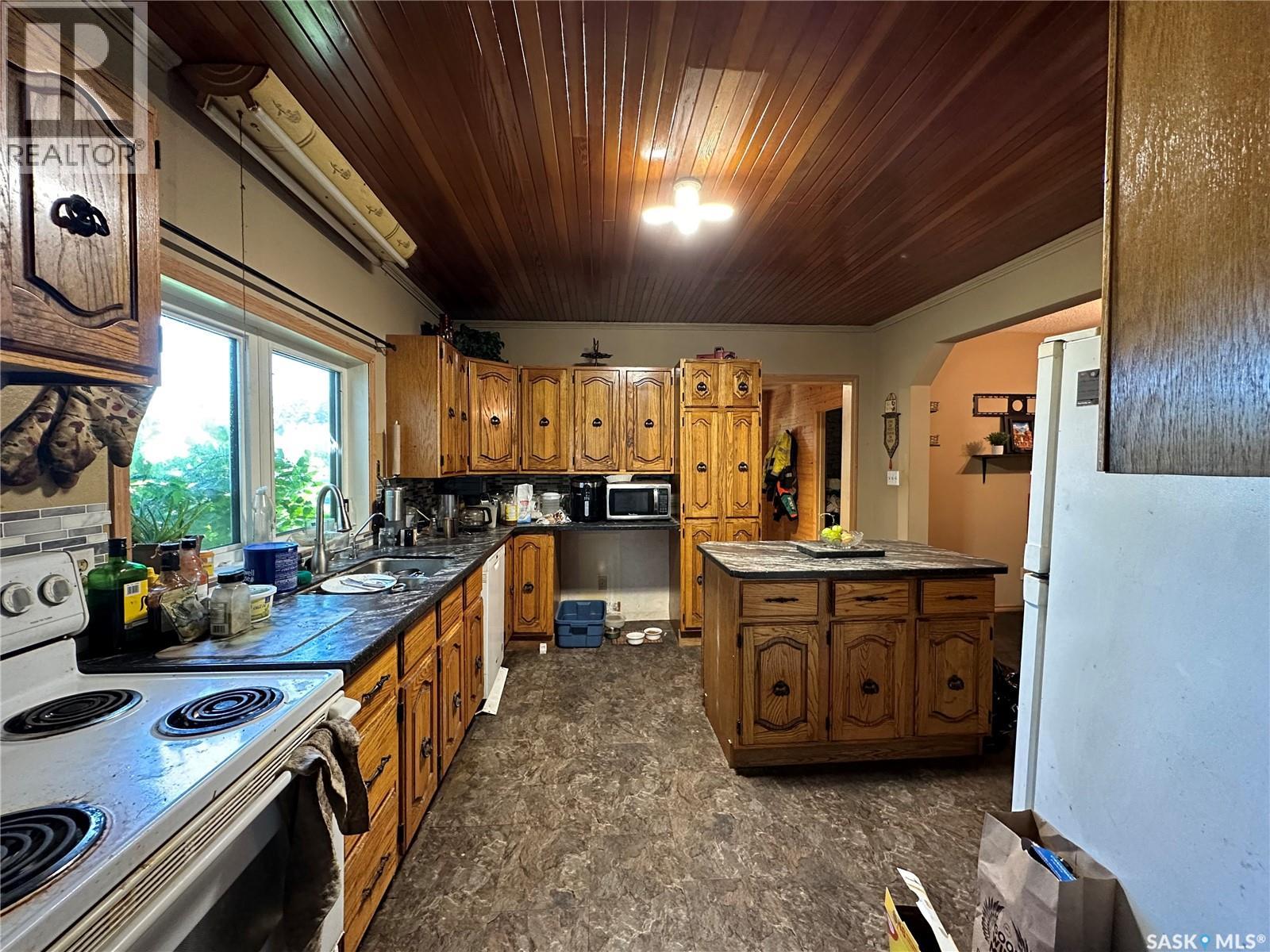 Todoschuk Acreage - 11