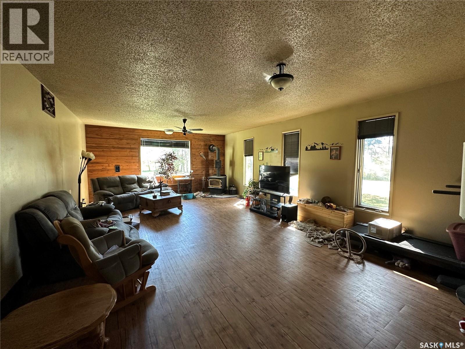 Todoschuk Acreage - 19
