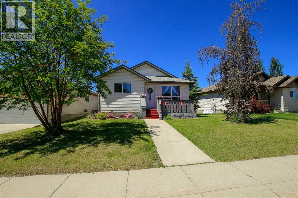 Photo 1 of 21 Rolling Hills Ridge, Blackfalds AB