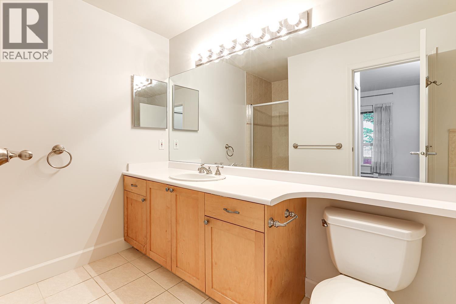 Photo 14 of 211 6198 Ash Street, Vancouver BC
