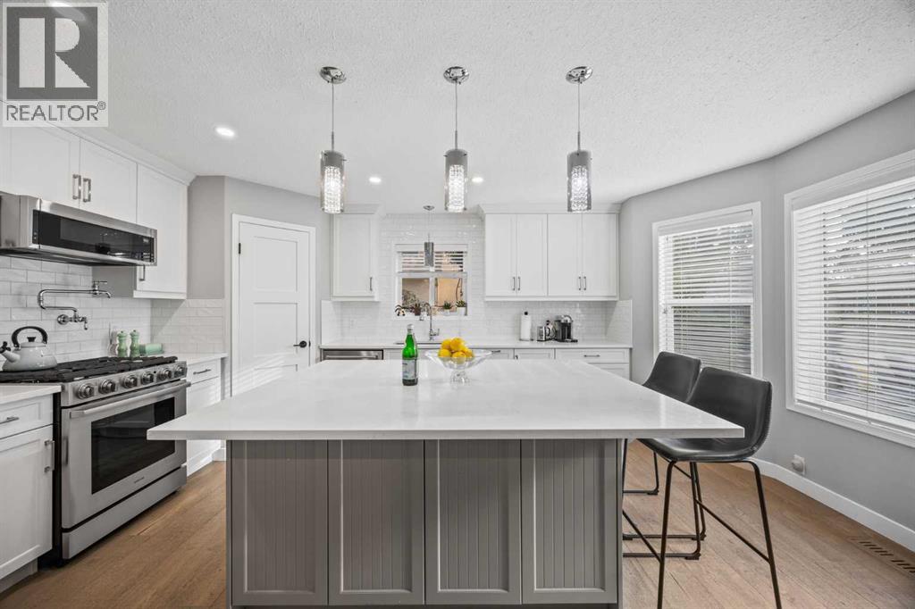 Single Family House for Sale in  Mckenzie Lake Crescent SE McKenzie Lake Calgary 