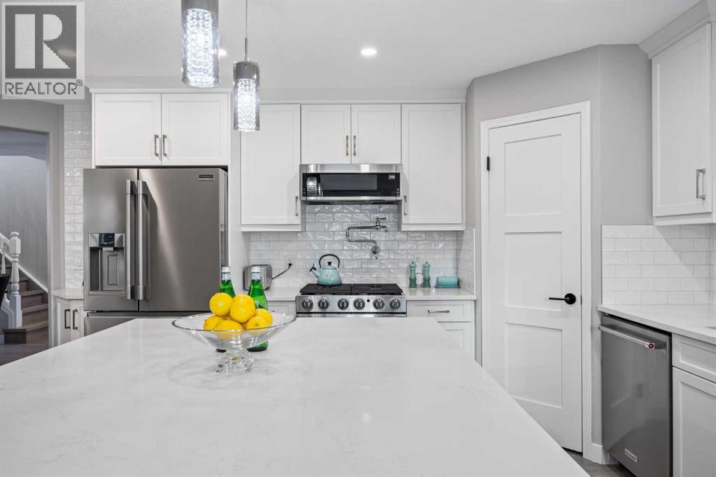 Single Family House for Sale in  Mckenzie Lake Crescent SE McKenzie Lake Calgary 