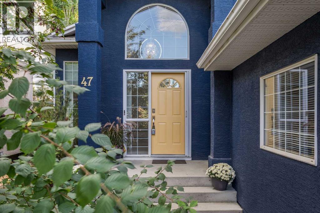 Single Family House for Sale in  Mckenzie Lake Crescent SE McKenzie Lake Calgary 