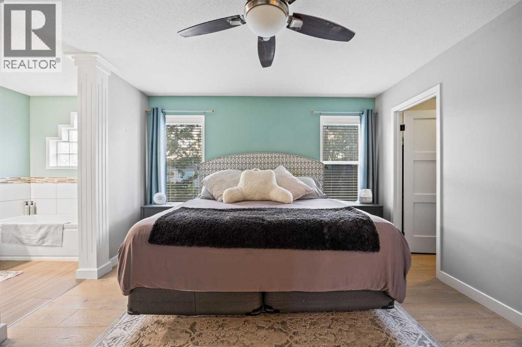 Single Family House for Sale in  Mckenzie Lake Crescent SE McKenzie Lake Calgary 