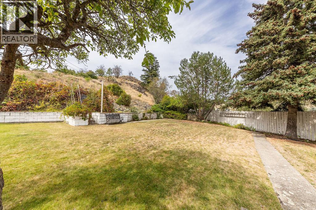 Photo 33 of 1561 Plateau Place, Kamloops BC