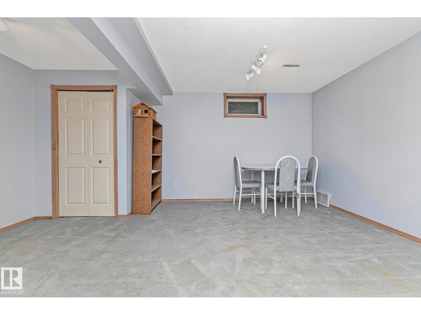 Photo 40 of 44 Charlton Rd, Sherwood Park AB
