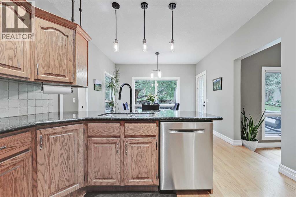 Single Family House for Sale in  Scimitar Bay NW Scenic Acres Calgary 