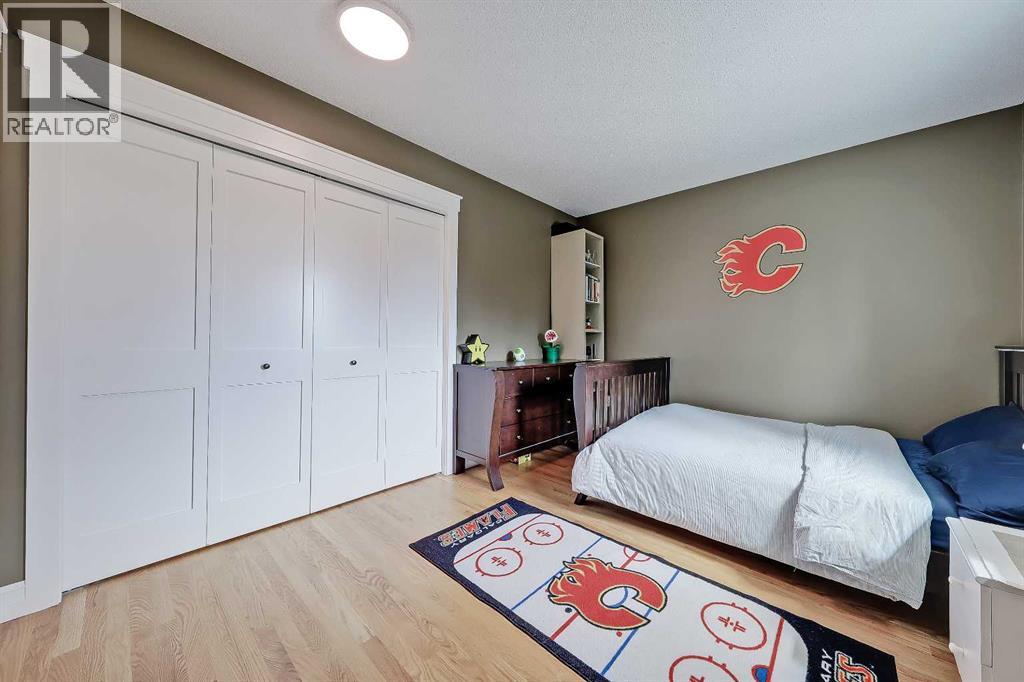 Single Family House for Sale in  Scimitar Bay NW Scenic Acres Calgary 