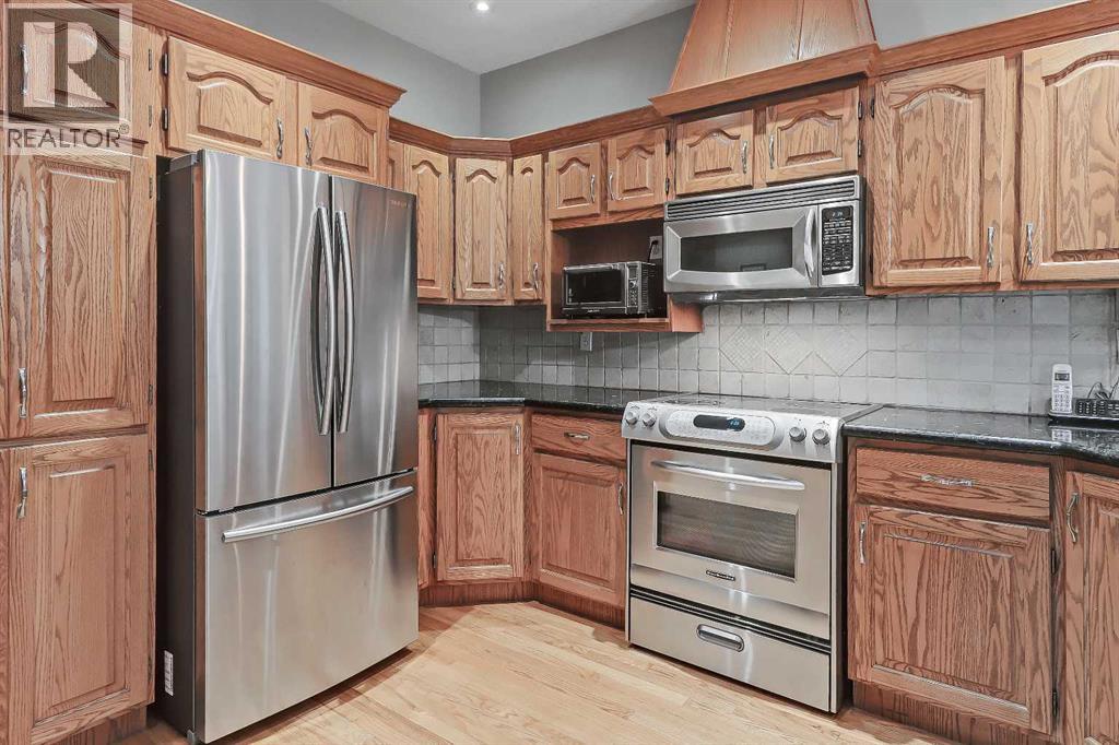Single Family House for Sale in  Scimitar Bay NW Scenic Acres Calgary 
