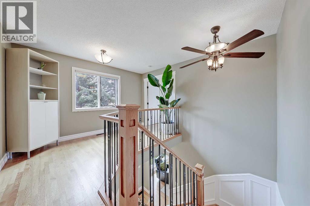 Single Family House for Sale in  Scimitar Bay NW Scenic Acres Calgary 