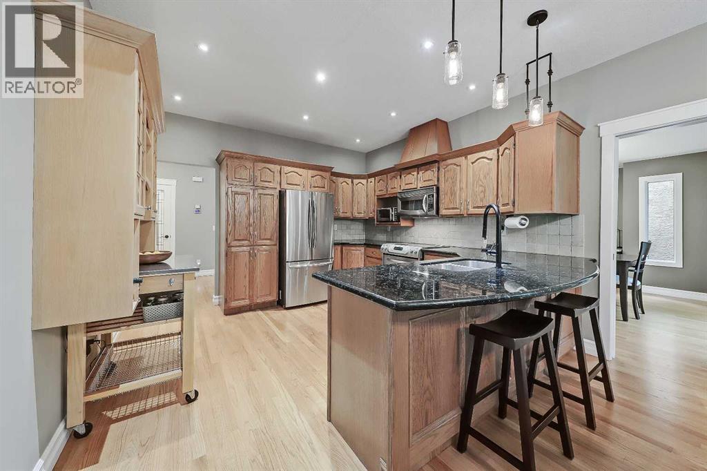 Single Family House for Sale in  Scimitar Bay NW Scenic Acres Calgary 
