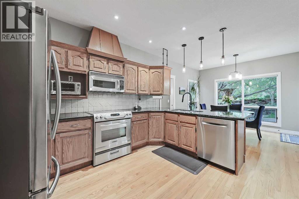 Single Family House for Sale in  Scimitar Bay NW Scenic Acres Calgary 