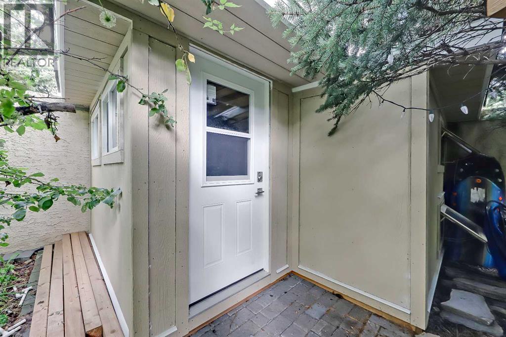 Single Family House for Sale in  Scimitar Bay NW Scenic Acres Calgary 