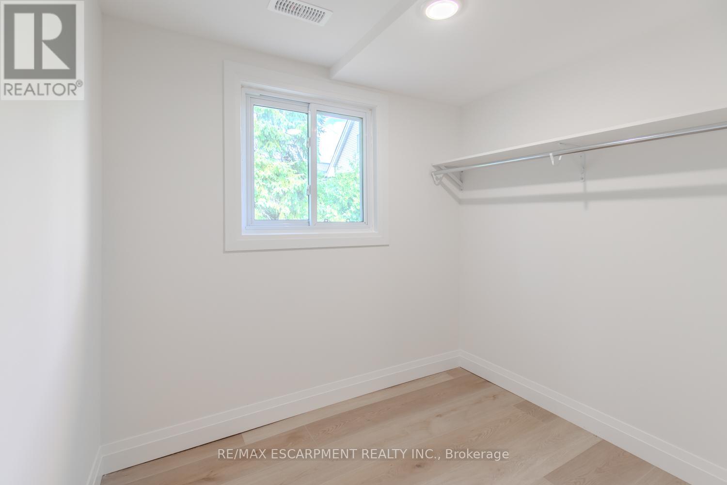 Photo 20 of 92 Pearl Street S, Hamilton ON