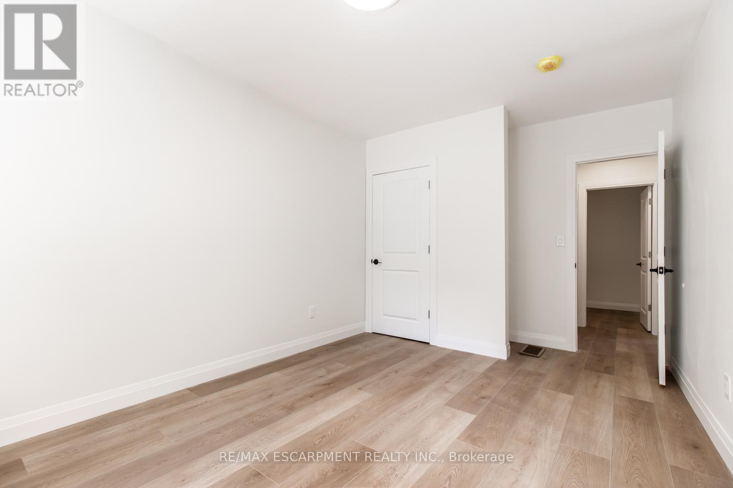 Photo 45 of 92 Pearl Street S, Hamilton ON