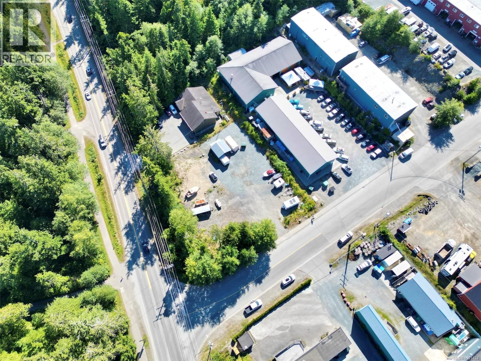 699 Industrial Way, Tofino