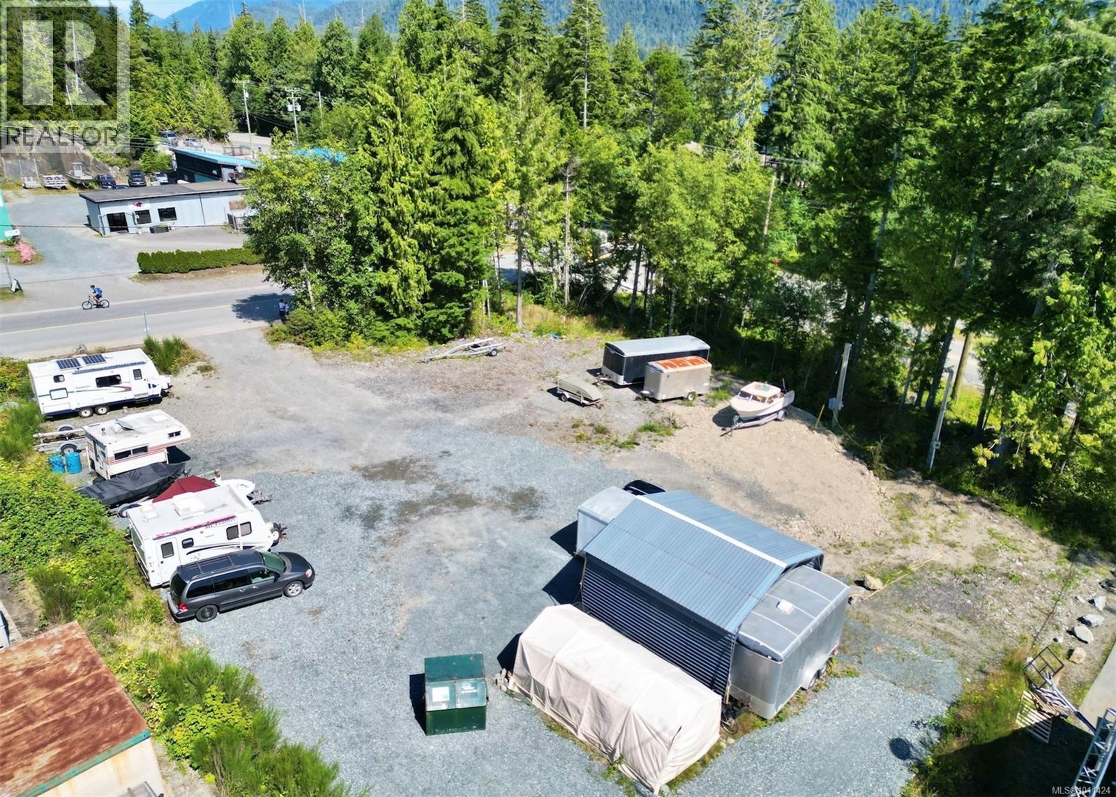 699 Industrial Way, Tofino