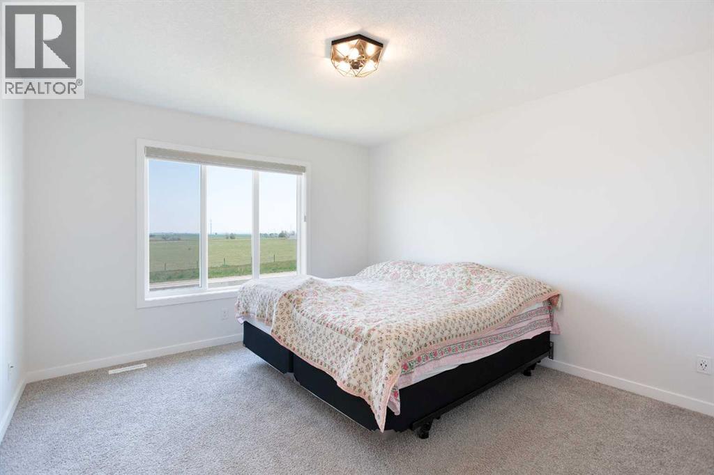 Photo 13 of 82 Magnolia Court Se, Calgary AB